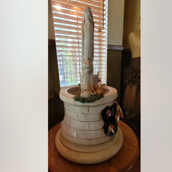 GORGEOUS & RARE EX LARGE VINTAGE  CAPODIMONTE WISHING WELL 27" X 17" - Picture 10 of 12